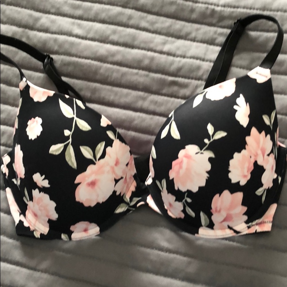 PINK Victoria’s Secret Bra